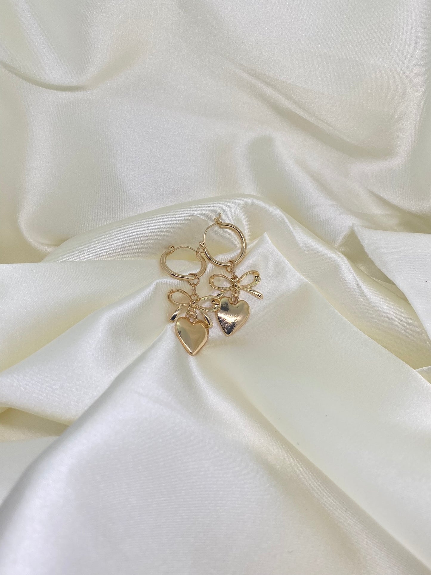 Aretes Lazito