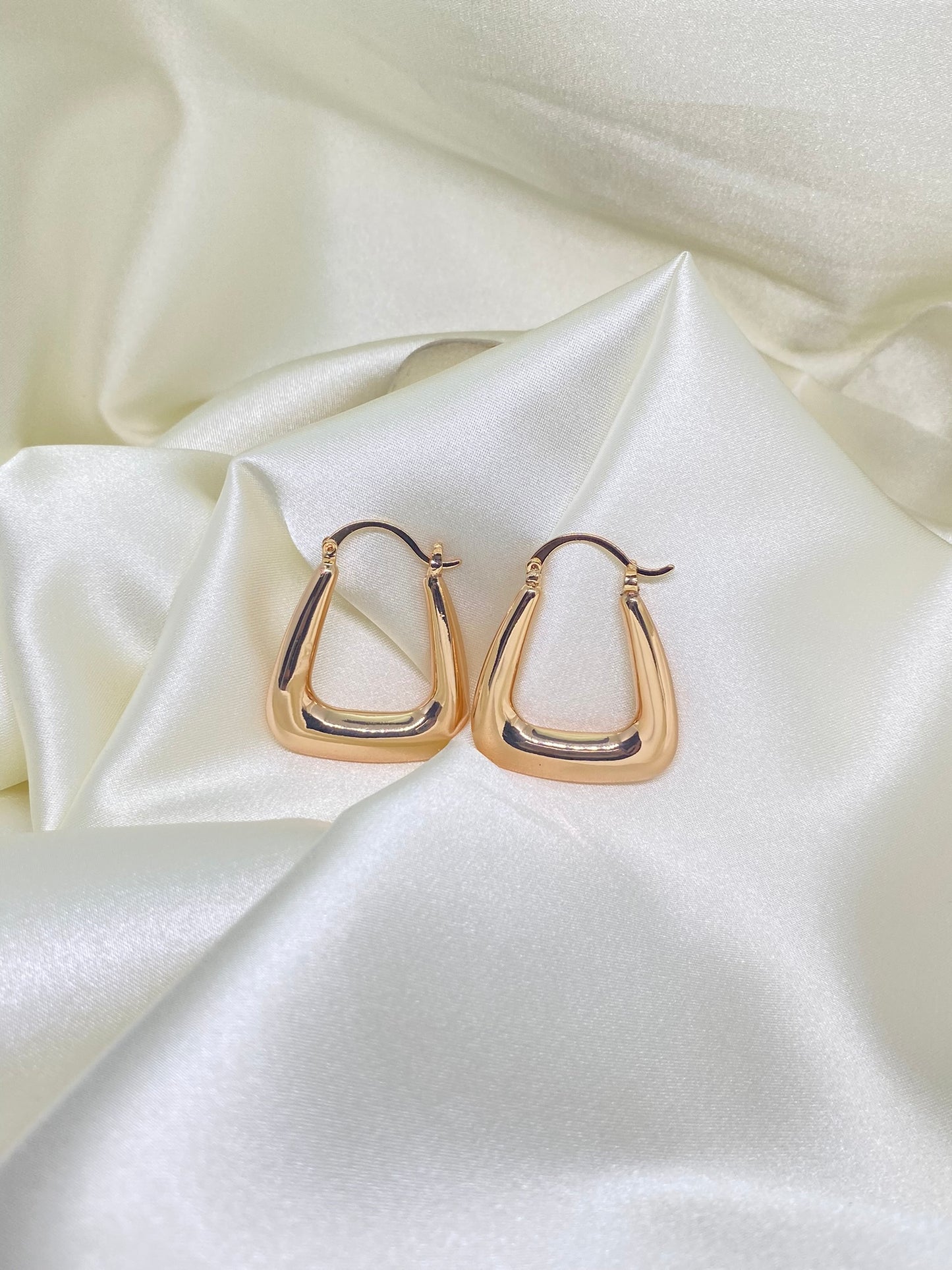 Aretes Glow