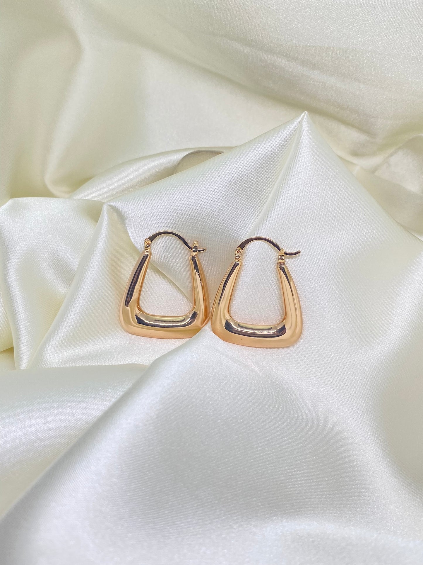 Aretes Glow